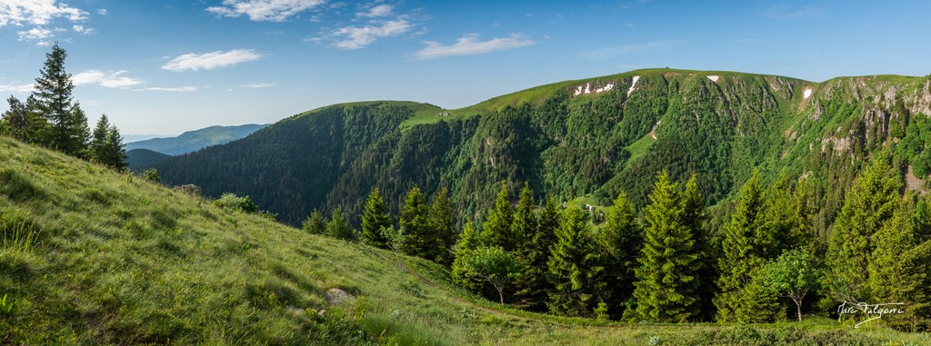 Vue sur le massif du Hohneck depuis les 3 fours ( Vosges )